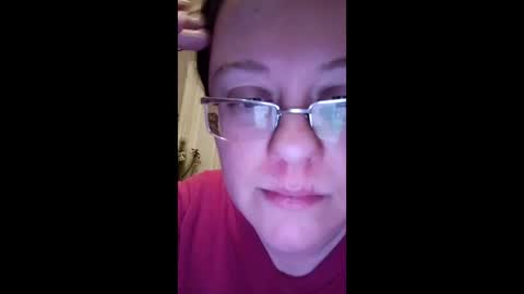 Snapshot of webgirl2 chatting on February 20, 7:30 pm Marina online show from February 20, 7:30 pm