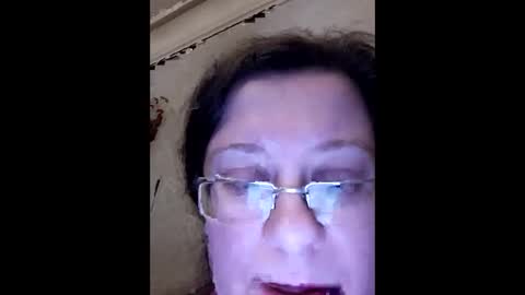 Snapshot of webgirl2 chatting on January 18, 10:39 pm Marina online show from January 18, 10:39 pm