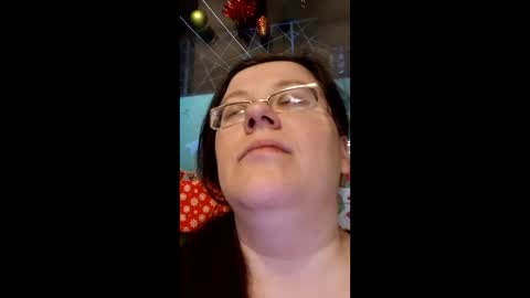 Snapshot of webgirl2 chatting on January 19, 6:21 pm Marina online show from January 19, 6:21 pm