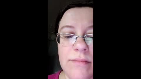 Snapshot of webgirl2 chatting on January 9, 2:07 pm Marina online show from January 9, 2:07 pm