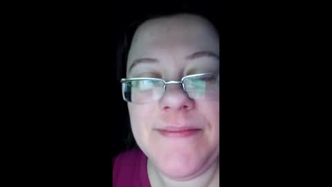 Snapshot of webgirl2 chatting on February 28, 3:37 pm Marina online show from February 28, 3:37 pm