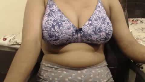 mina online show from October 31, 2:24 am