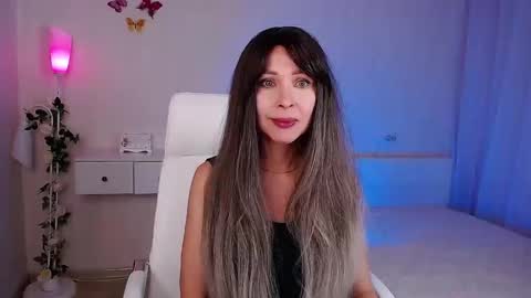 Wendi Foster online show from November 20, 6:53 pm