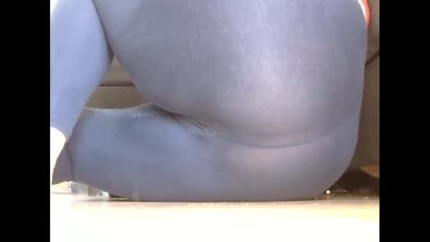 wet_pants2022 online show from February 20, 2:46 pm