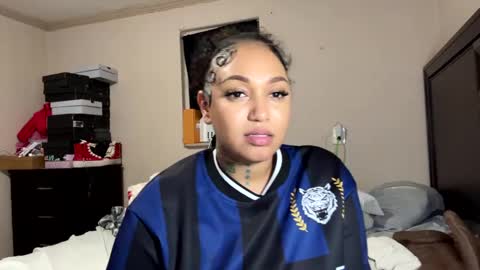 SheSquirts online show from February 5, 3:55 am