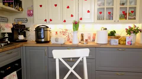 Victoria Maria online show from February 5, 12:57 am