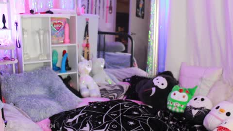 Zoe Grace online show from January 6, 3:31 am