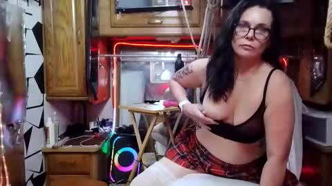 wickedkink8 online show from December 21, 6:50 am