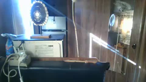 wigper online show from November 8, 8:36 pm