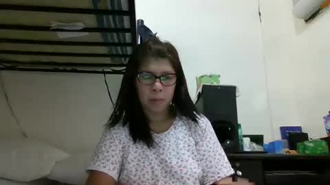 WildChick online show from December 12, 1:32 am