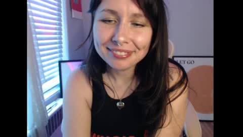 Eevie online show from September 22, 11:47 pm