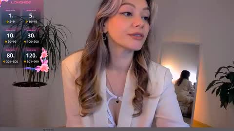 Snapshot of worldsbaby chatting on October 25, 3:41 pm worldsbaby online show from October 25, 3:41 pm