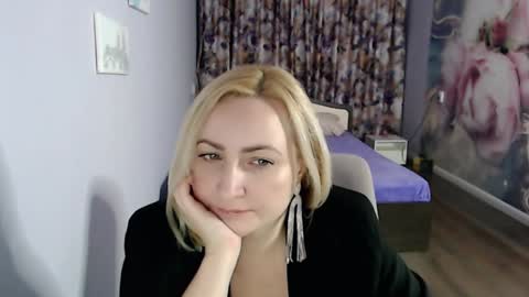 wow_co online show from December 9, 2:28 pm