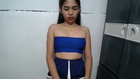 Snapshot of xiaomeee chatting on March 7, 4:44 pm xiaomeee online show from March 7, 4:44 pm