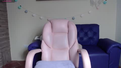 lunna online show from January 26, 8:23 pm