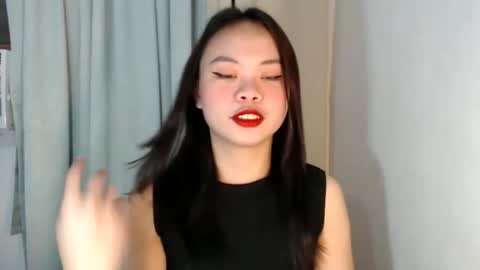 nathalie online show from February 4, 12:02 am