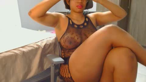 spykeXtee online show from September 21, 1:48 am