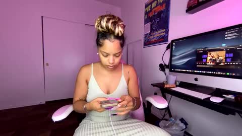 xStarGazingx online show from September 15, 8:38 pm