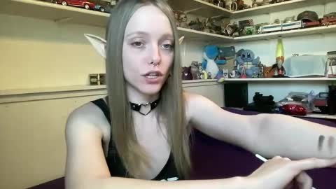 Snapshot of xxloveanastasia chatting on September 8, 5:56 pm LoveAnastasia online show from September 8, 5:56 pm