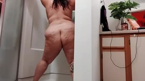 Strawberry Jane online show from October 26, 12:39 am