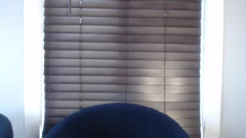 Lola online show from October 22, 5:07 pm