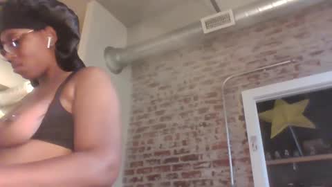 Snapshot of xxxdanidoomsdayxxx chatting on September 25, 10:40 pm Danielle online show from September 25, 10:40 pm