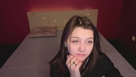 foxy online show from March 2, 9:27 am