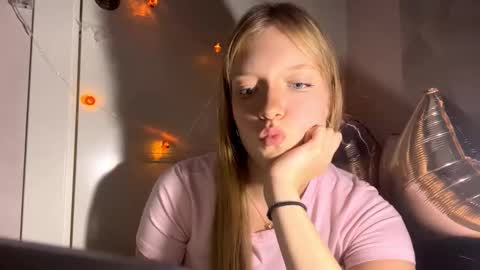 Amy online show from November 11, 2:25 pm