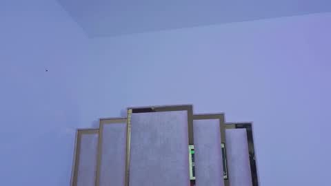 Yeli Amber online show from November 9, 1:18 pm