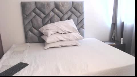 yesikacosta online show from November 20, 6:42 pm