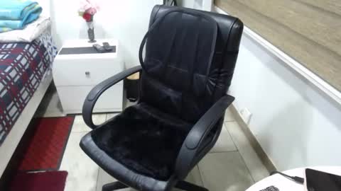 jessy online show from November 10, 2:17 am