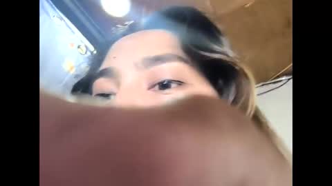 yhang_slut online show from December 15, 7:24 am