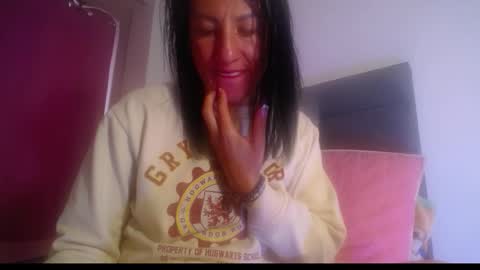 Yiny online show from February 10, 12:19 pm