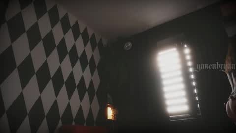 Snapshot of ynnenbrynn chatting on September 11, 8:36 am ynnenbrynn online show from September 11, 8:36 am