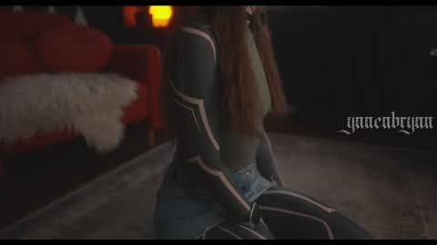 ynnenbrynn online show from February 17, 6:02 am