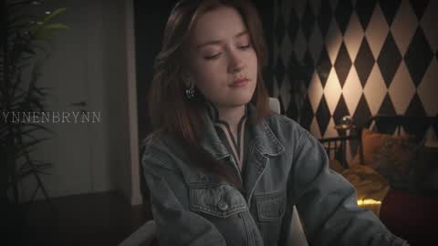 Snapshot of ynnenbrynn chatting on January 23, 7:11 am ynnenbrynn online show from January 23, 7:11 am