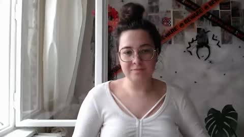 Aurora online show from October 9, 10:08 am