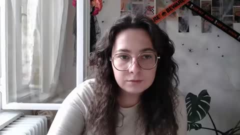 Aurora online show from September 28, 2:00 pm