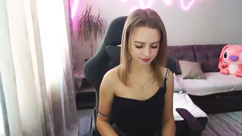 Bella online show from February 9, 6:48 am