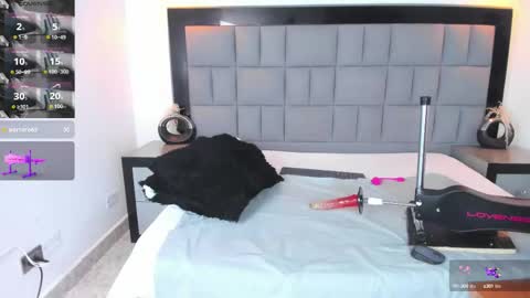 your_lady_milf online show from September 12, 9:11 pm