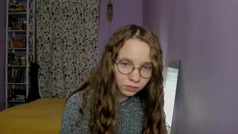 Leslie online show from September 21, 4:49 pm