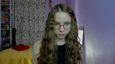 Leslie online show from October 18, 10:22 pm