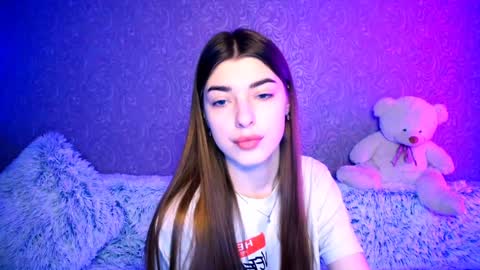 Zarina online show from January 3, 2:51 pm