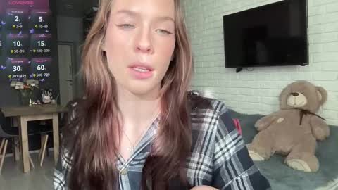 Mia  online show from February 24, 1:43 pm