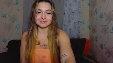 Snapshot of youremily_xx chatting on October 3, 7:41 pm Emily  online show from October 3, 7:41 pm