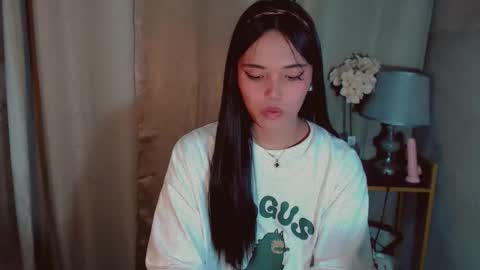 Sweet Ariana online show from November 22, 8:28 am