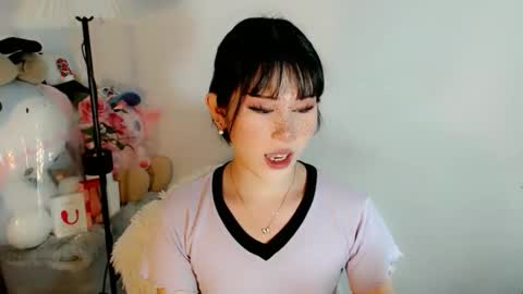 PrettyElla online show from December 15, 3:45 am