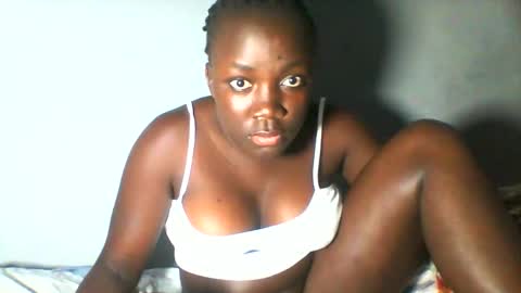 yourgoddess18 online show from October 31, 10:14 pm