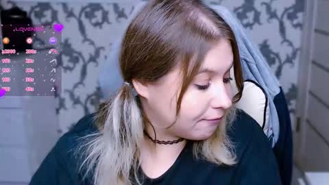 Snapshot of yourkarma_2_0 chatting on October 7, 5:17 pm Karma online show from October 7, 5:17 pm