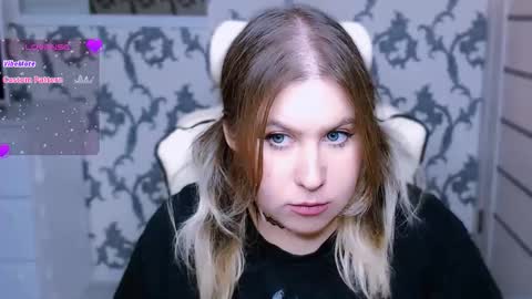 Snapshot of yourkarma_2_0 chatting on October 19, 2:30 pm Karma online show from October 19, 2:30 pm